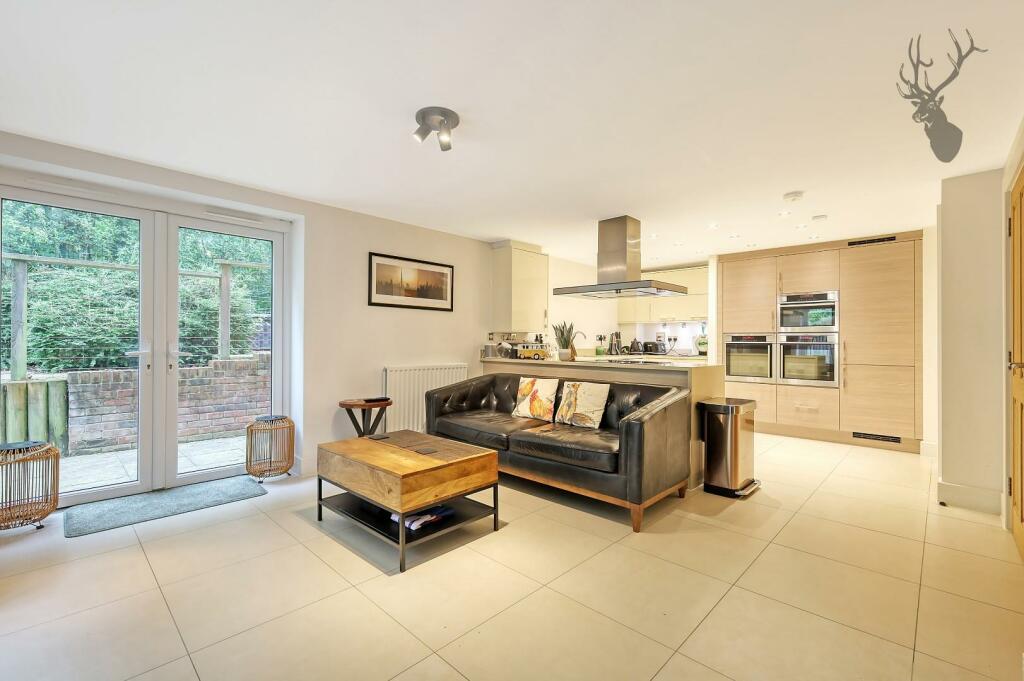 Additional image 8 of Magnolia Crescent, Great Warley, Brentwood