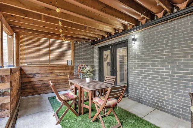 Additional image 38 of 86 Castlefield Ave