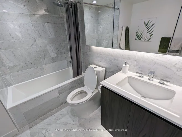 Additional image 7 of 17 Bathurst St Unit 3915