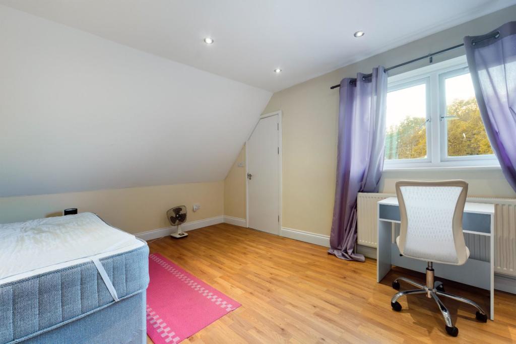 Additional image 25 of Doddinghurst Road, Doddinghurst, Brentwood