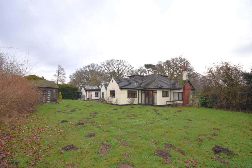 Additional image 23 of Dunstan Lane, Burton, Neston