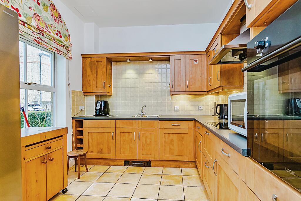 Additional image 3 of Boundary Point, Coldstream Road, Caterham, Surrey, CR3