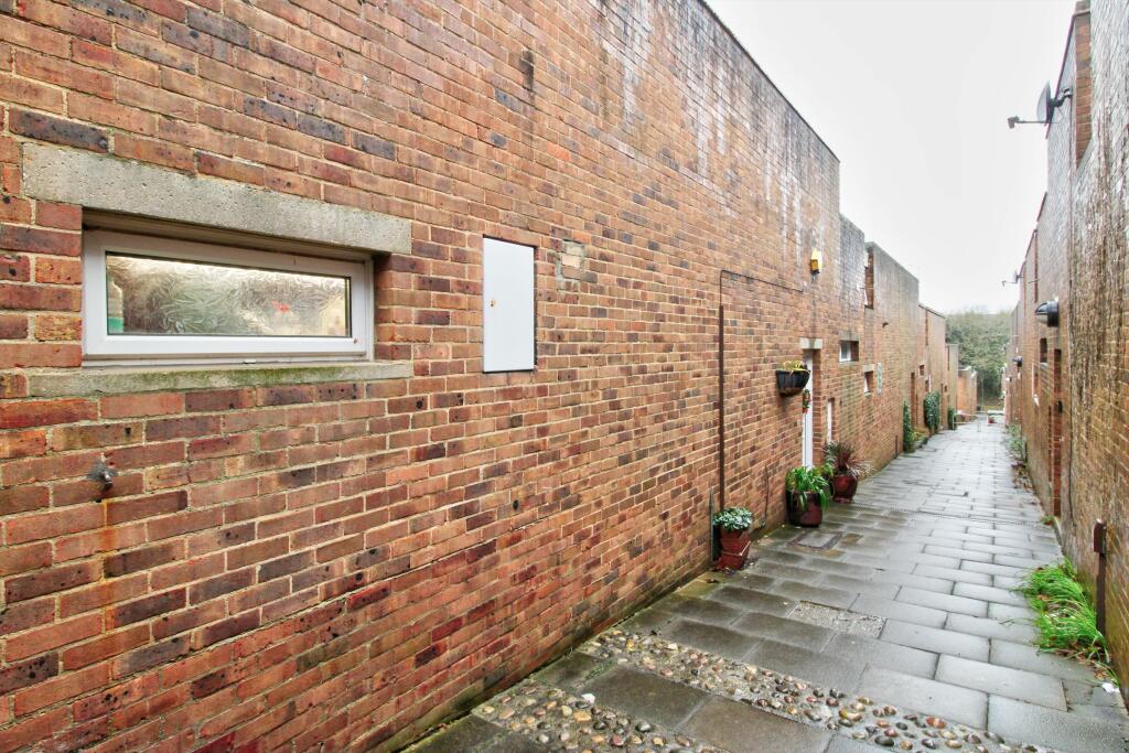 Additional image 20 of Bishopsfield, Harlow