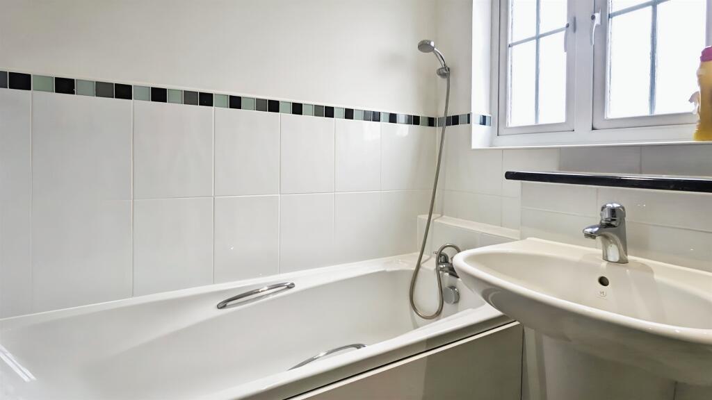 Additional image 18 of Woden Avenue, Stanway, Colchester