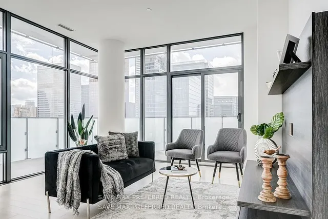 Additional image 7 of 20 Lombard St Unit UPH05