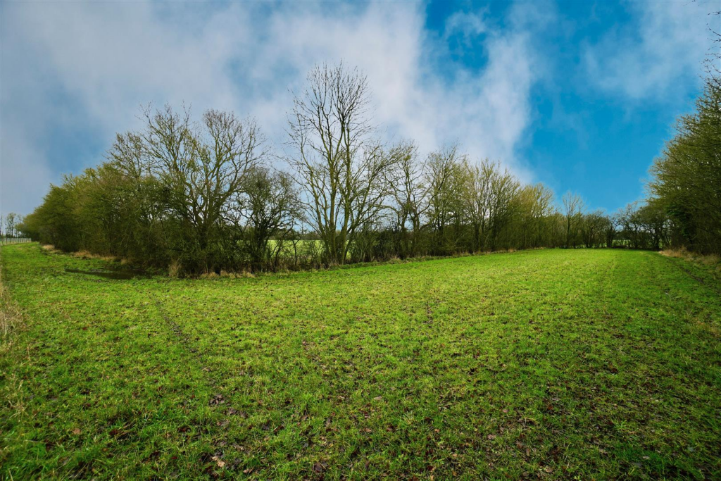 Additional image 10 of Felsted, Dunmow