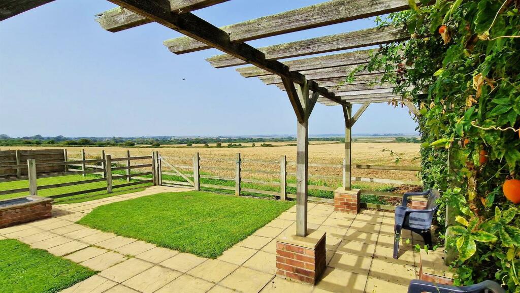 Additional image 4 of Kirby Road, Walton On The Naze