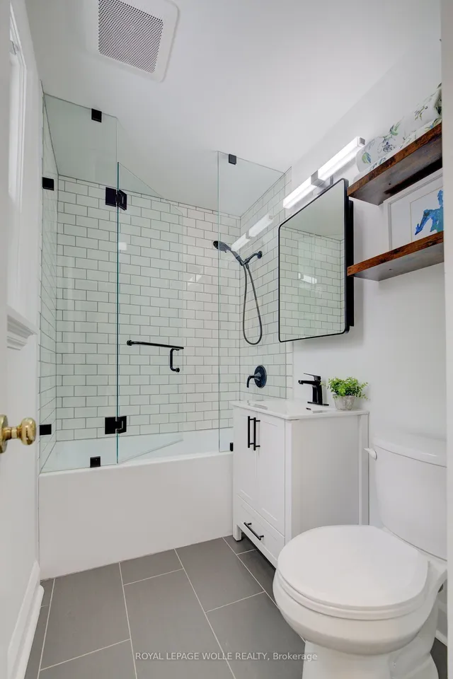 Additional image 17 of 46 Crestwood Ave