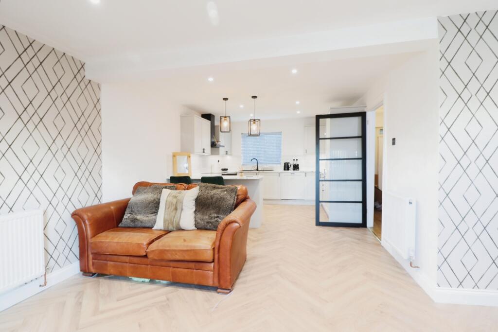 Additional image 7 of Queens Gate Mews, Billericay, CM12