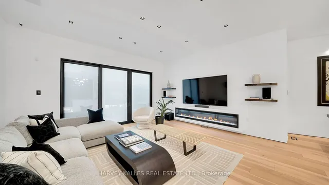 Additional image 13 of 4 Douglas Cres