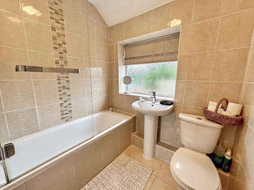 Additional image 11 of Benhurst Gardens, South Croydon, CR2 8NY