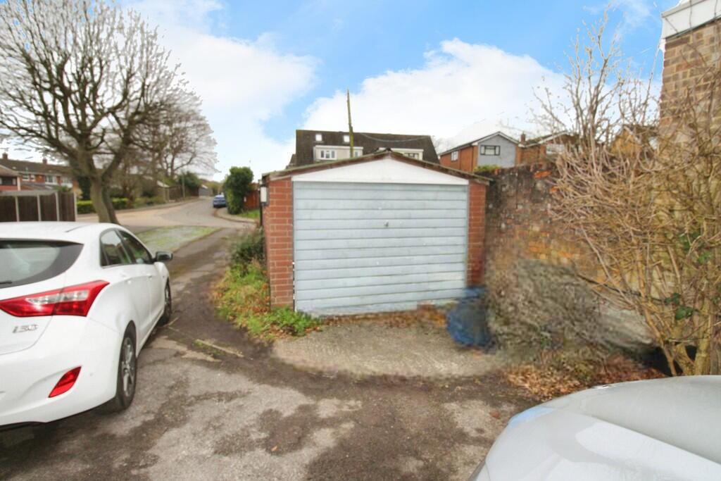 Additional image 16 of Beehive Chase, Brentwood