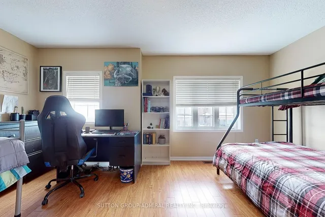 Additional image 18 of 180 Tiller Tr