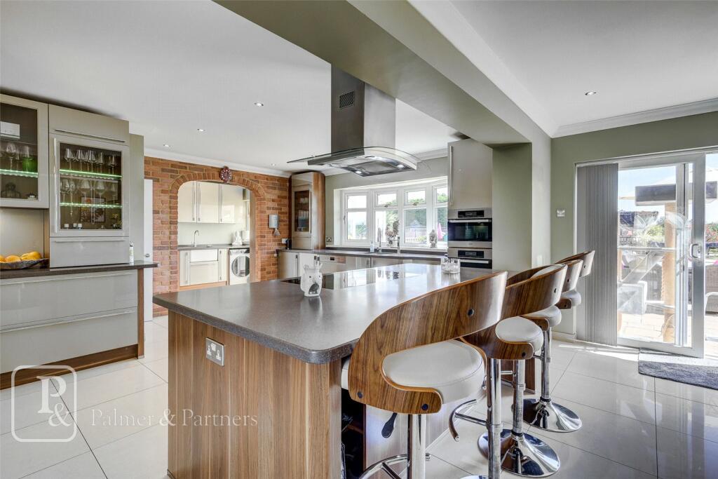 Additional image 25 of Dumont Avenue, St. Osyth, Clacton-on-Sea, Essex, CO16