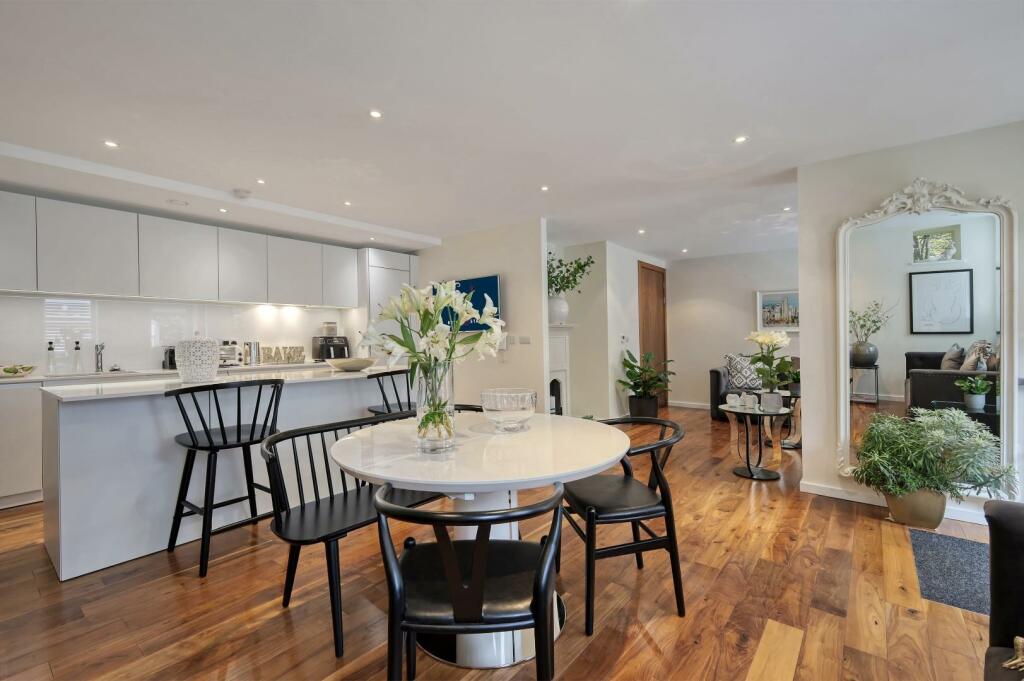 Additional image 3 of Piercing Hill, Theydon Bois,