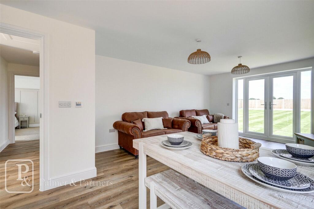 Additional image 19 of Madeleine Gardens, Great Holland, Frinton-On-Sea, CO13