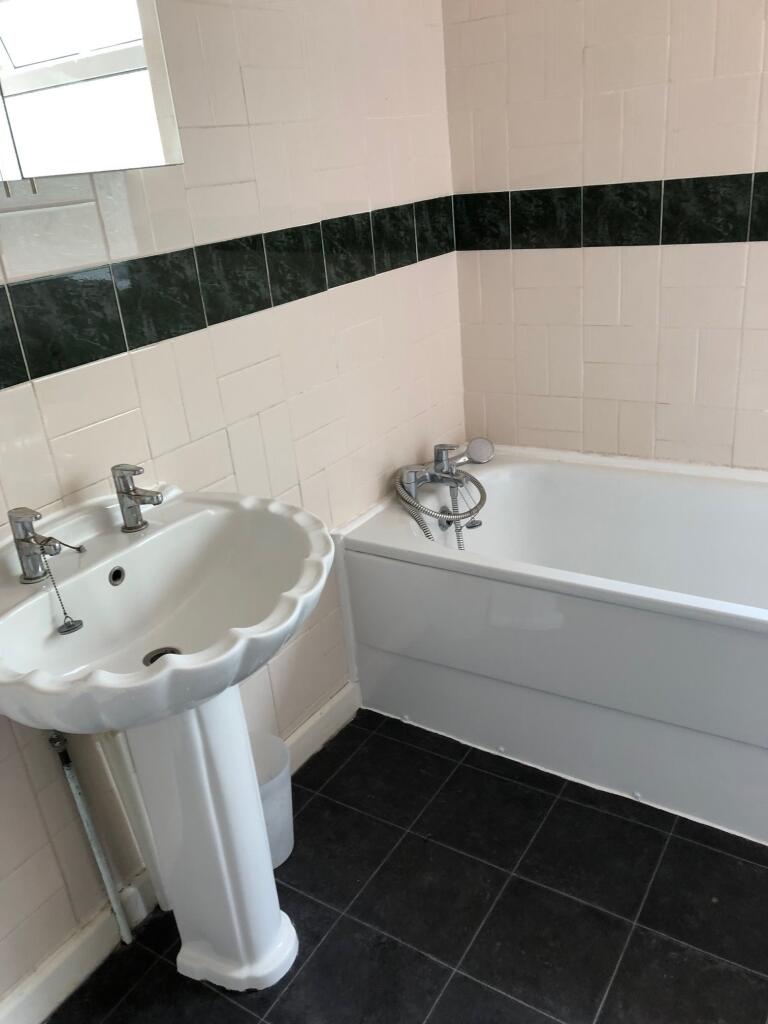 Additional image 19 of Tangerine Close, , Colchester