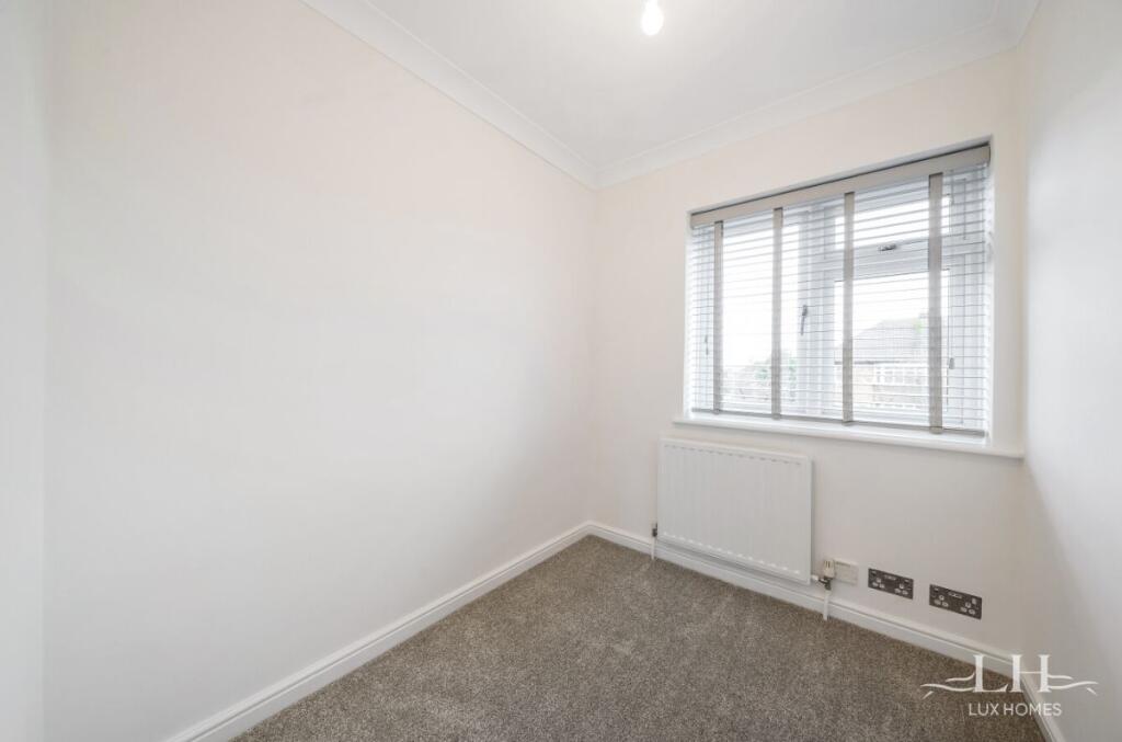 Additional image 15 of Doddinghurst Road, Brentwood