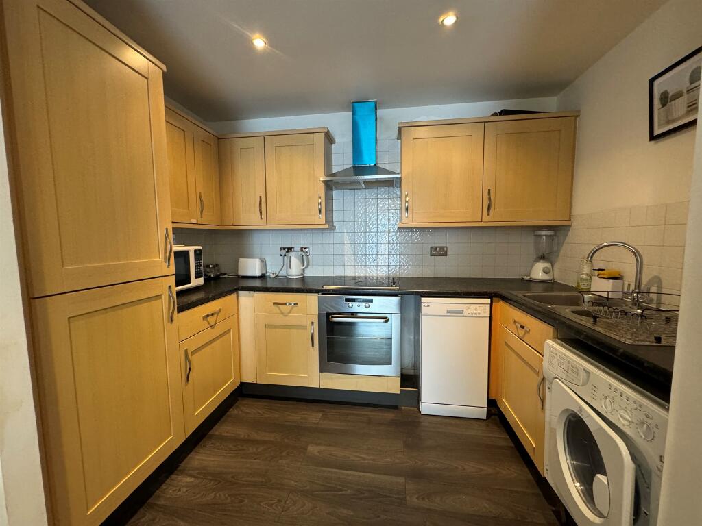 Additional image 4 of Edinburgh Gate, HARLOW