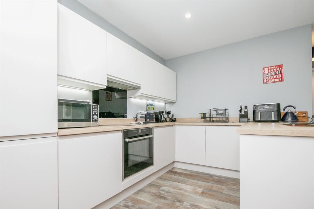 Additional image 6 of Bergholt Road, Colchester