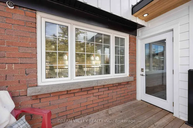 Additional image 4 of 74 Rosemount Dr