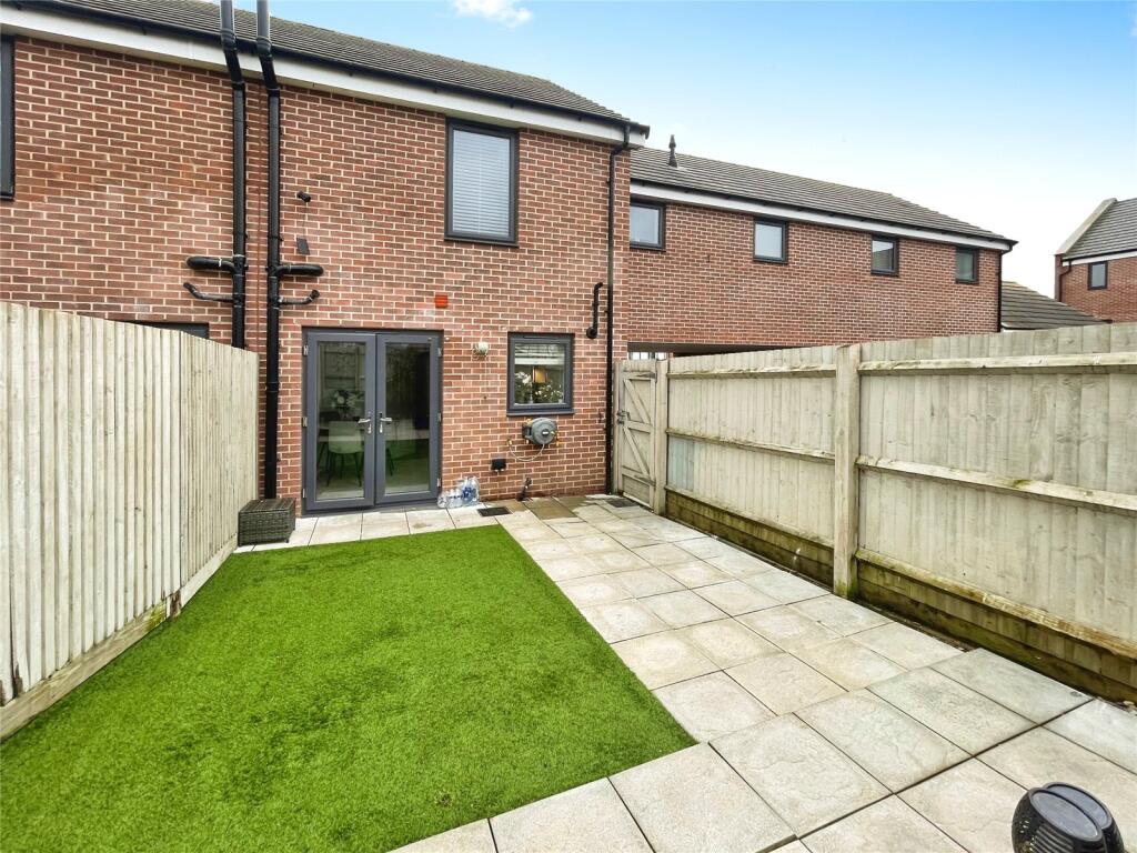 Additional image 14 of Myrtle Close, Harlow, Essex, CM17