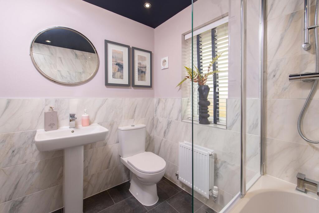 Additional image 10 of Low Road, 
Dovercourt, 
Essex, 
CO12 3TX
