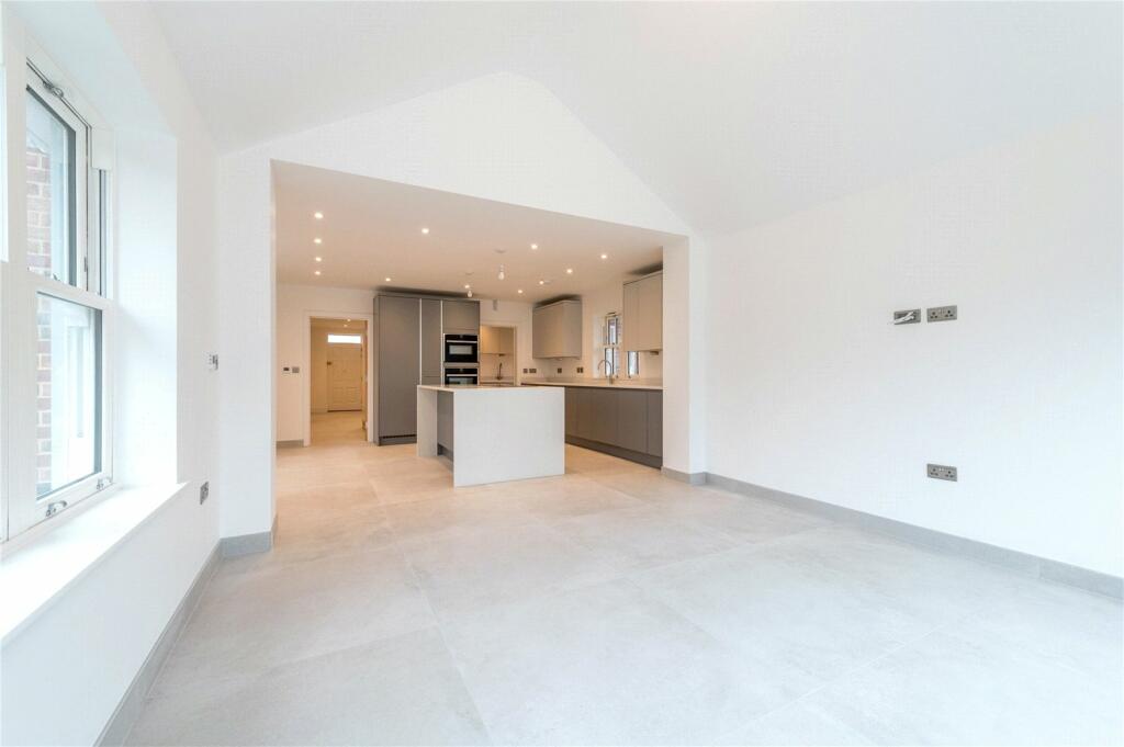 Additional image 6 of Silver Oak House, Braiswick, 134 Braiswick, Colchester, Essex, CO4