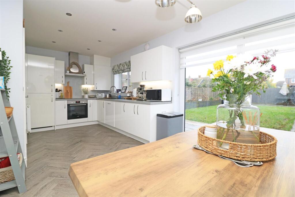 Additional image 5 of Orchard Way, Boreham, Chelmsford