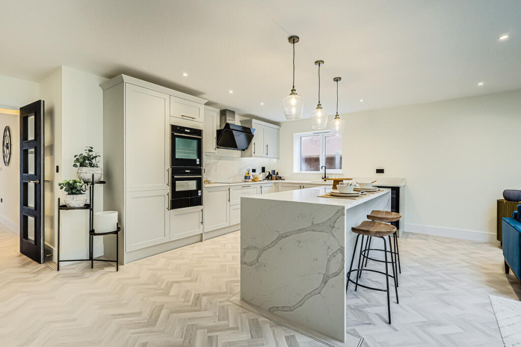 Additional image 4 of Tottenhoe North Drive, Brentwood, CM13