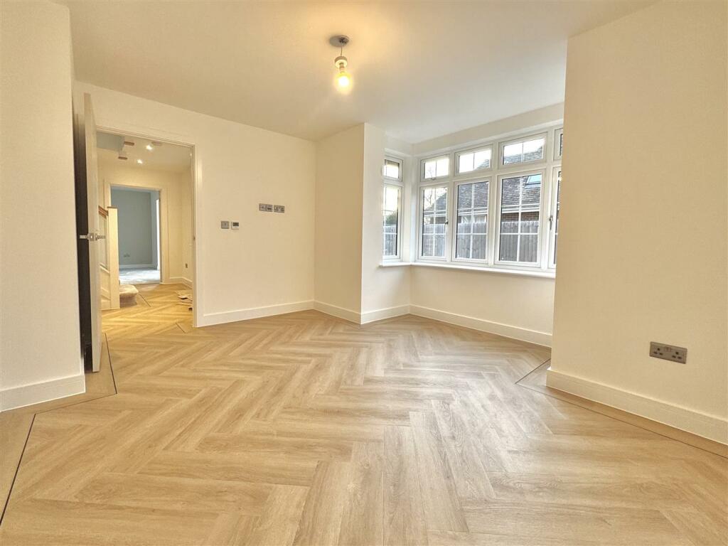 Additional image 13 of New Builds @ Mangapp Chase, Burnham-On-Crouch