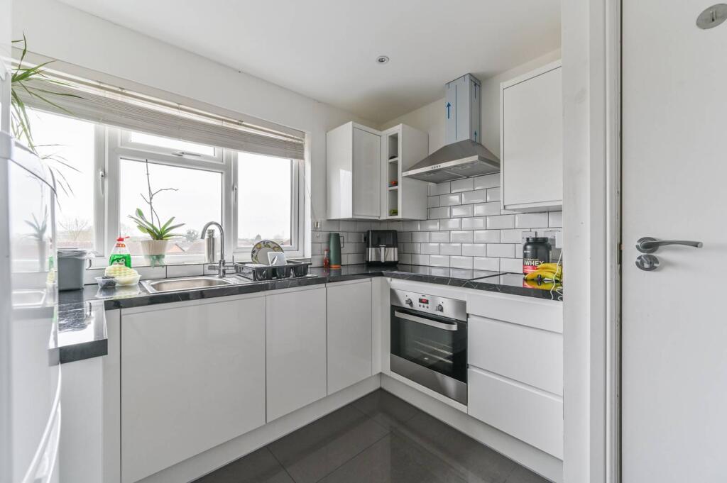 Additional image 18 of Harcourt Road, Croydon, Thornton Heath, CR7