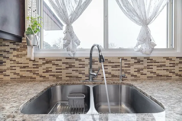 Additional image 15 of 71 Collins Cres