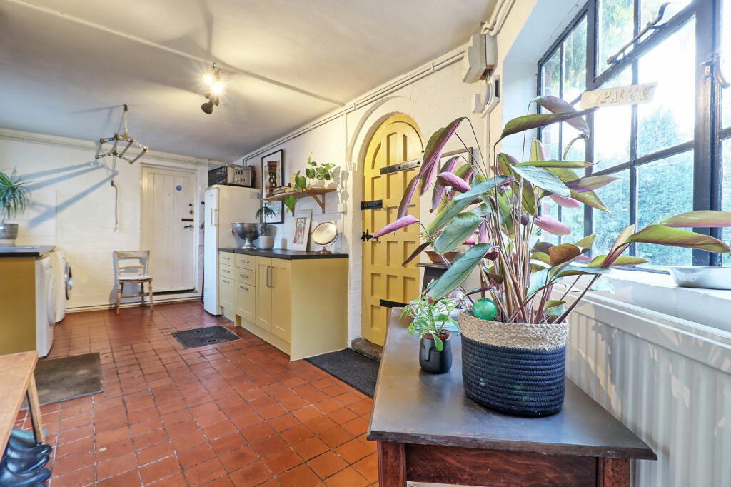 Additional image 31 of High Street, Thorpe-le-Soken, Clacton-on-sea, CO16 0DY