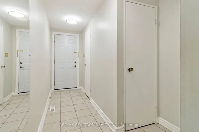 Additional image 5 of 44 Chester Le Blvd Unit 6