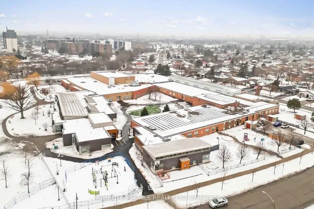 Additional image 35 of 49 Silverstone Dr Unit 605