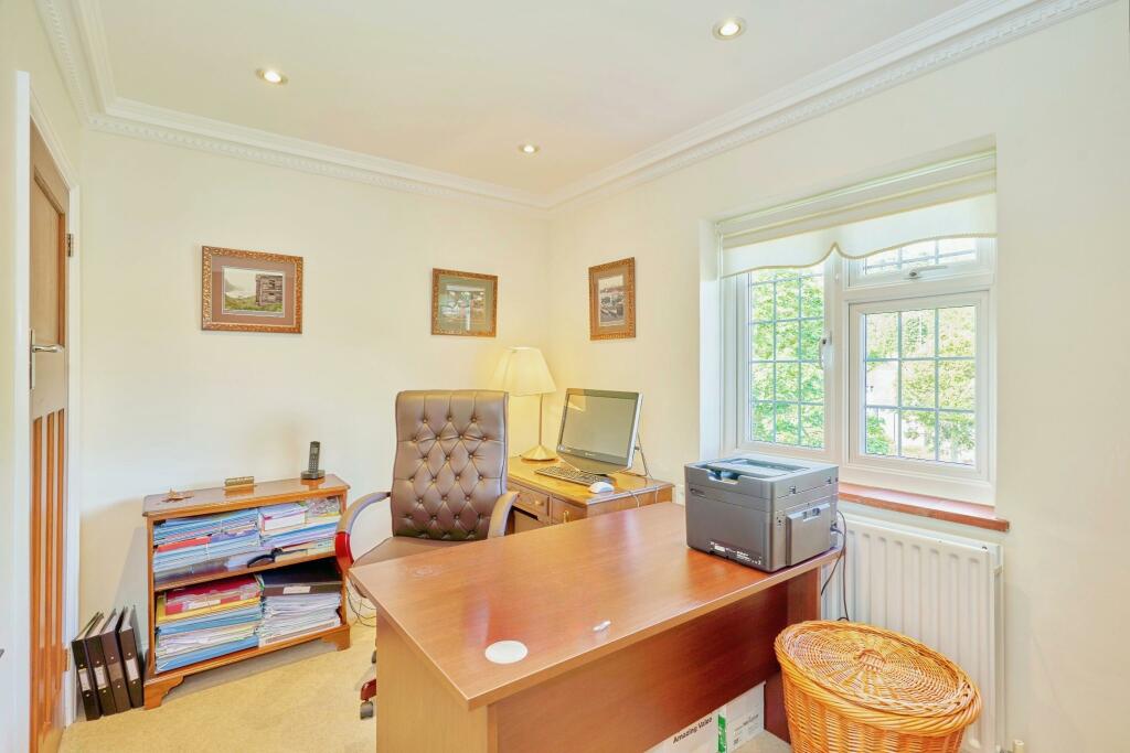 Additional image 17 of Croham Valley Road, South Croydon, CR2