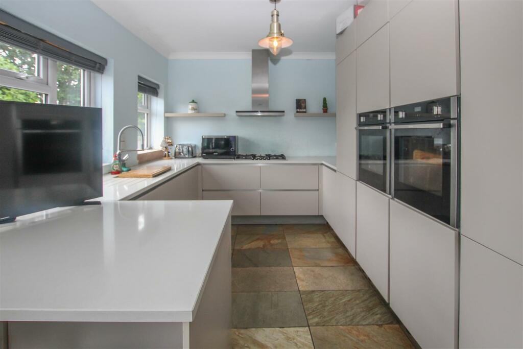 Additional image 9 of King Georges Road, Pilgrims Hatch, Brentwood