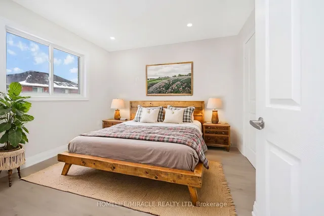 Additional image 18 of 13 Maple Beach Cres