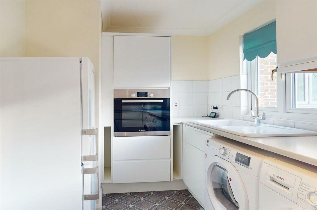 Additional image 5 of St. Lawrence Court, Braintree