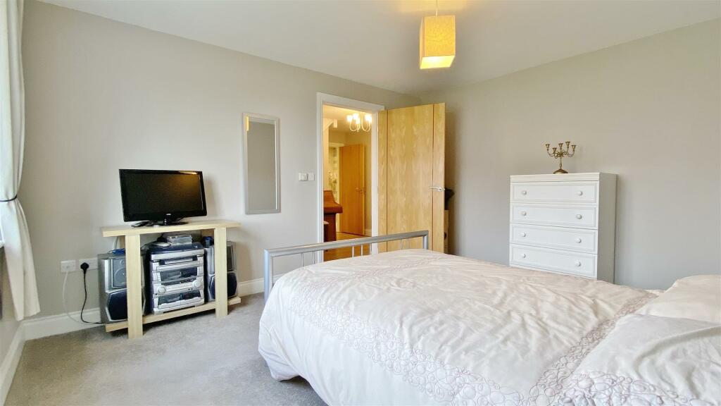 Additional image 15 of Kirby Road, Great Holland