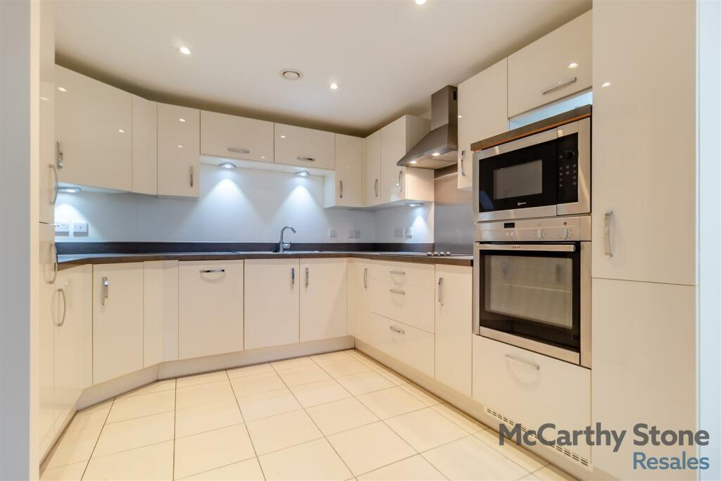 Additional image 8 of Hadleigh Road, Frinton-On-Sea