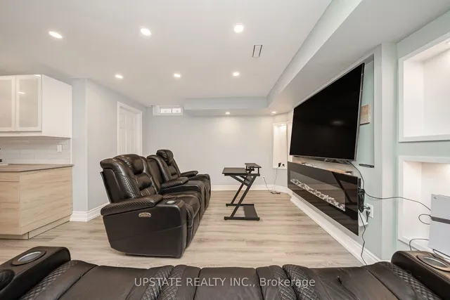 Additional image 32 of 22 Allegro Dr