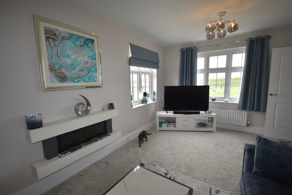 Additional image 4 of Bayweaver Street, Little Sutton