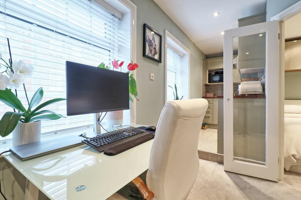 Additional image 6 of High Street, Maldon, CM9 5BU