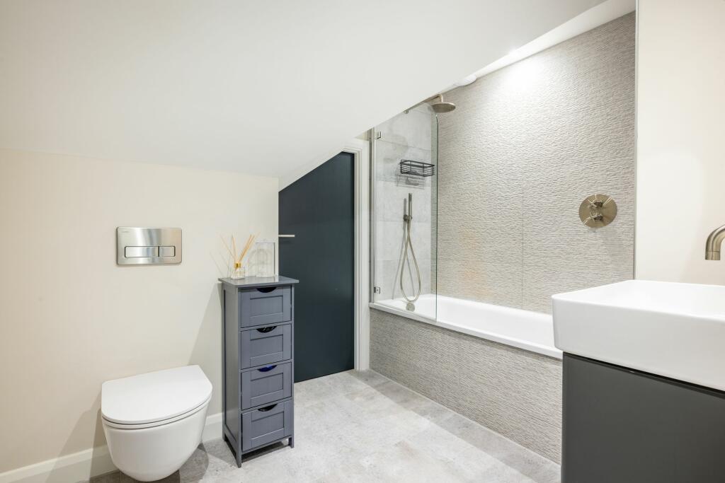 Additional image 7 of Golf Side Mews, Coulsdon, CR5