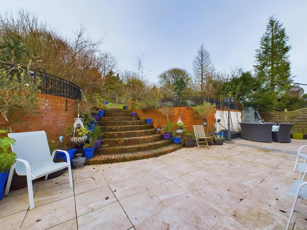 Additional image 8 of Whyteleafe Hill, Whyteleafe