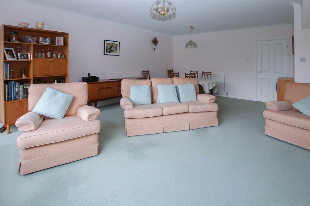 Additional image 9 of Kiln Field, Hook End, Brentwood