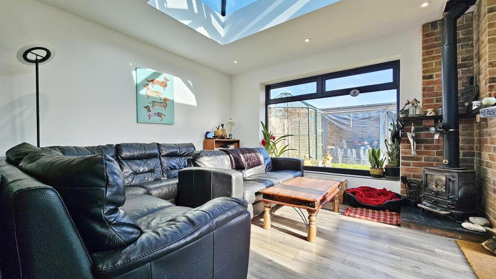 Additional image 11 of Ferndown Road, Frinton-On-Sea