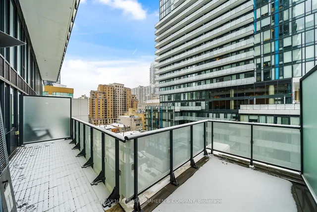 Additional image 37 of 185 Roehampton Ave Unit 702